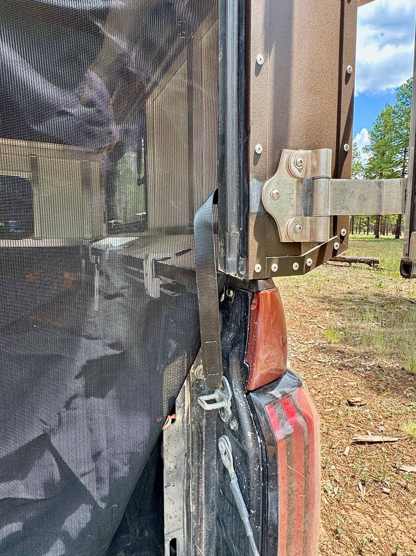 OVRLND Rear Door Bug Net